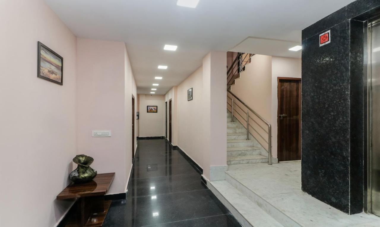 Treebo Trend Imperio Hotel Kolkata Bagian luar foto