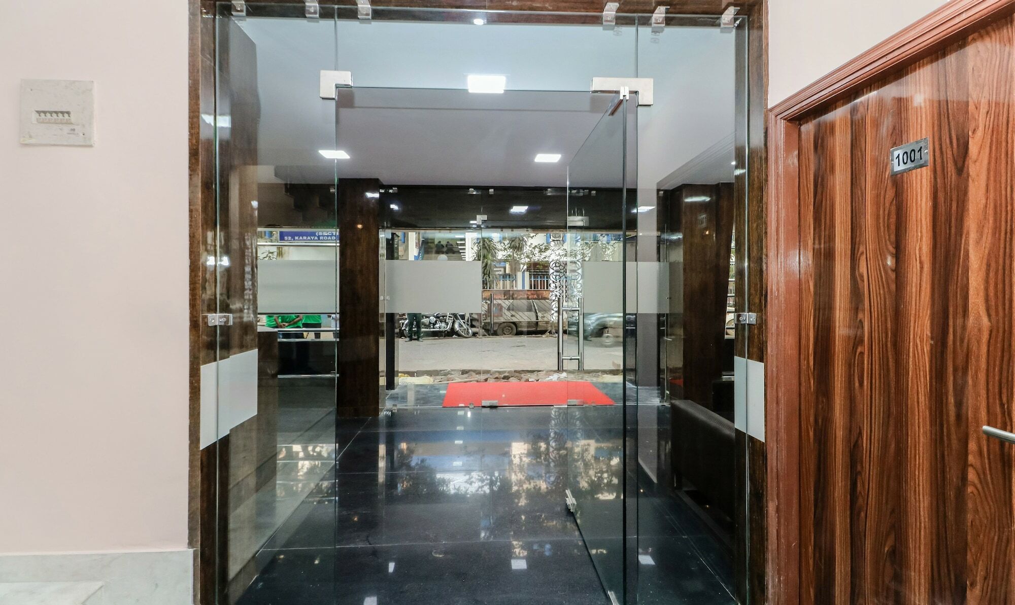 Treebo Trend Imperio Hotel Kolkata Bagian luar foto